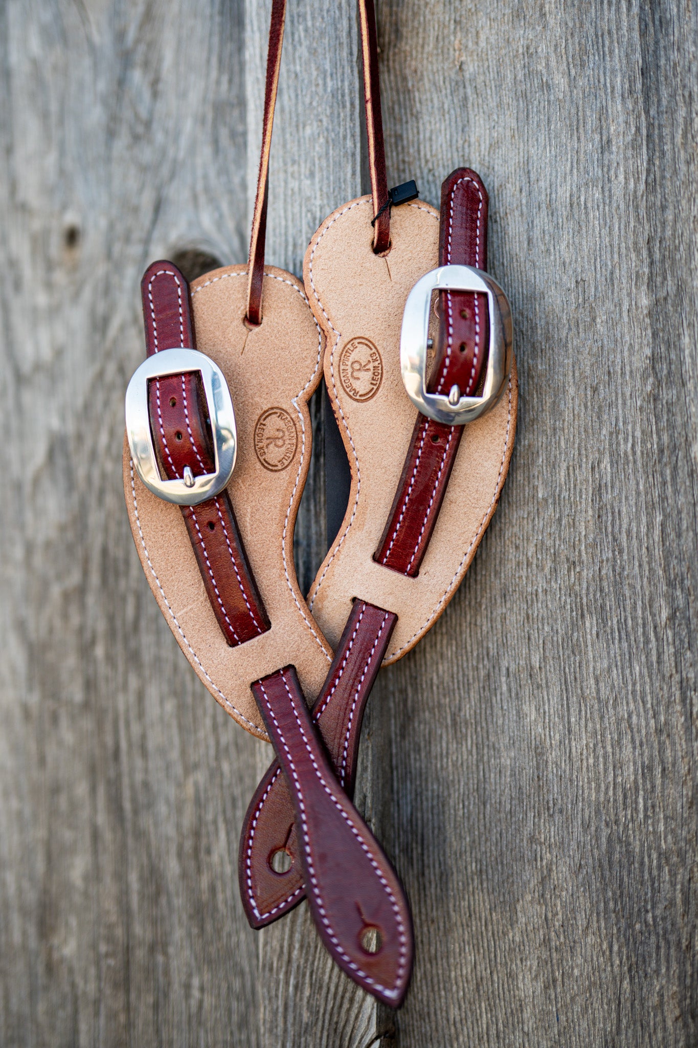 Spur straps