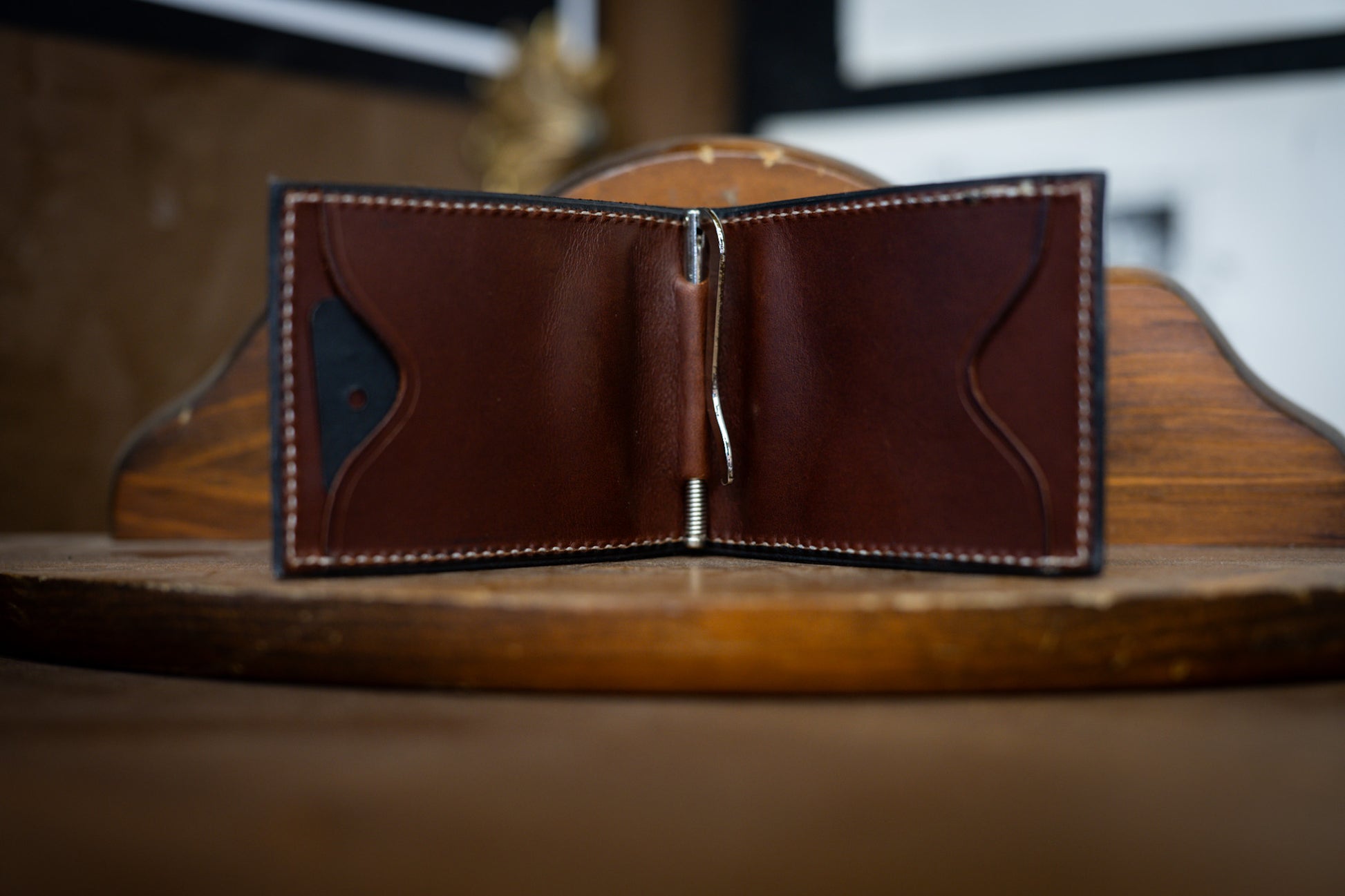 Money clip bi-fold