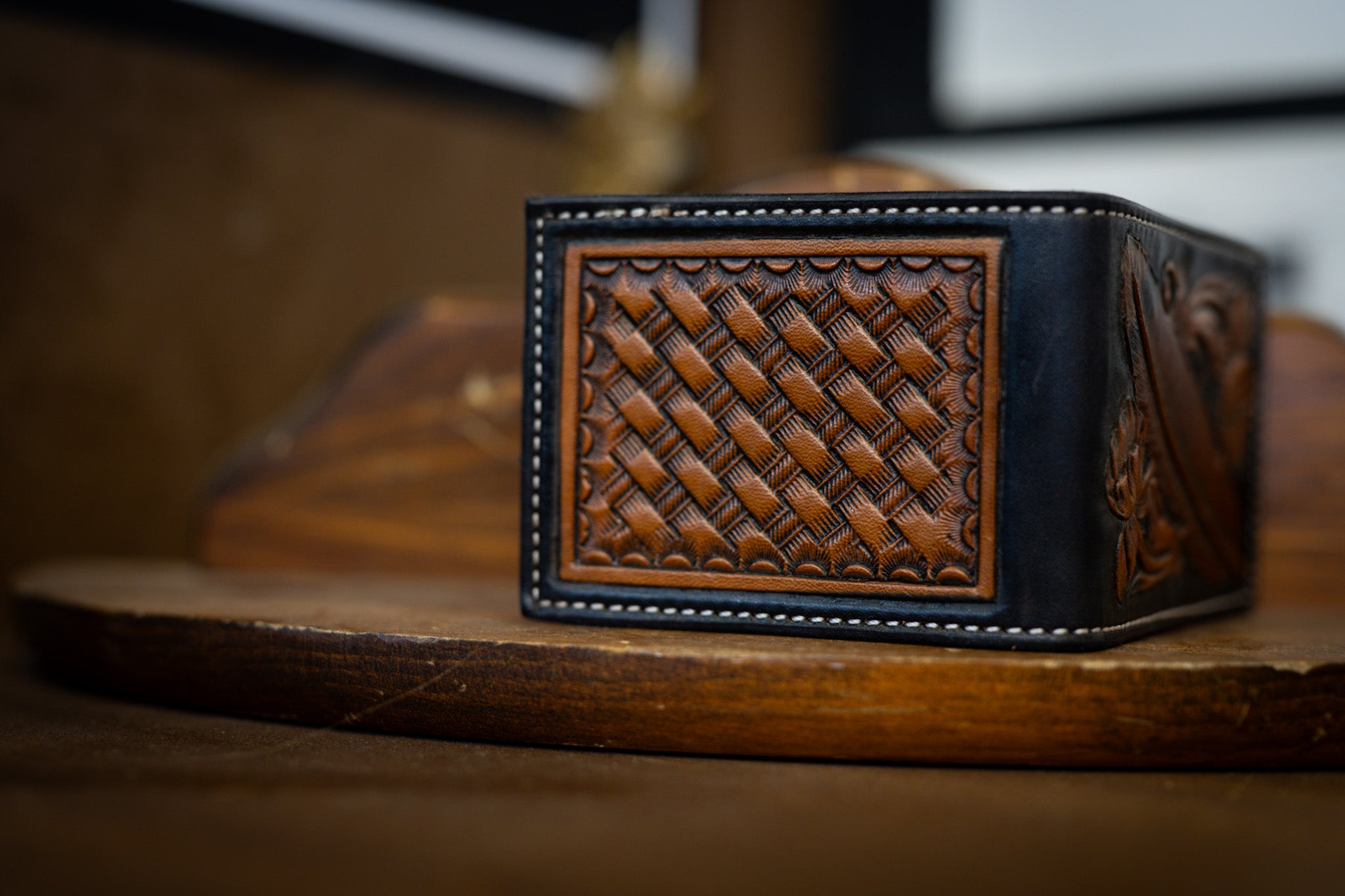 Money clip bi-fold