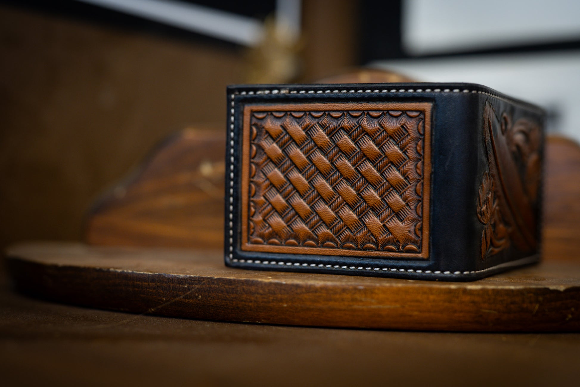 Money clip bi-fold