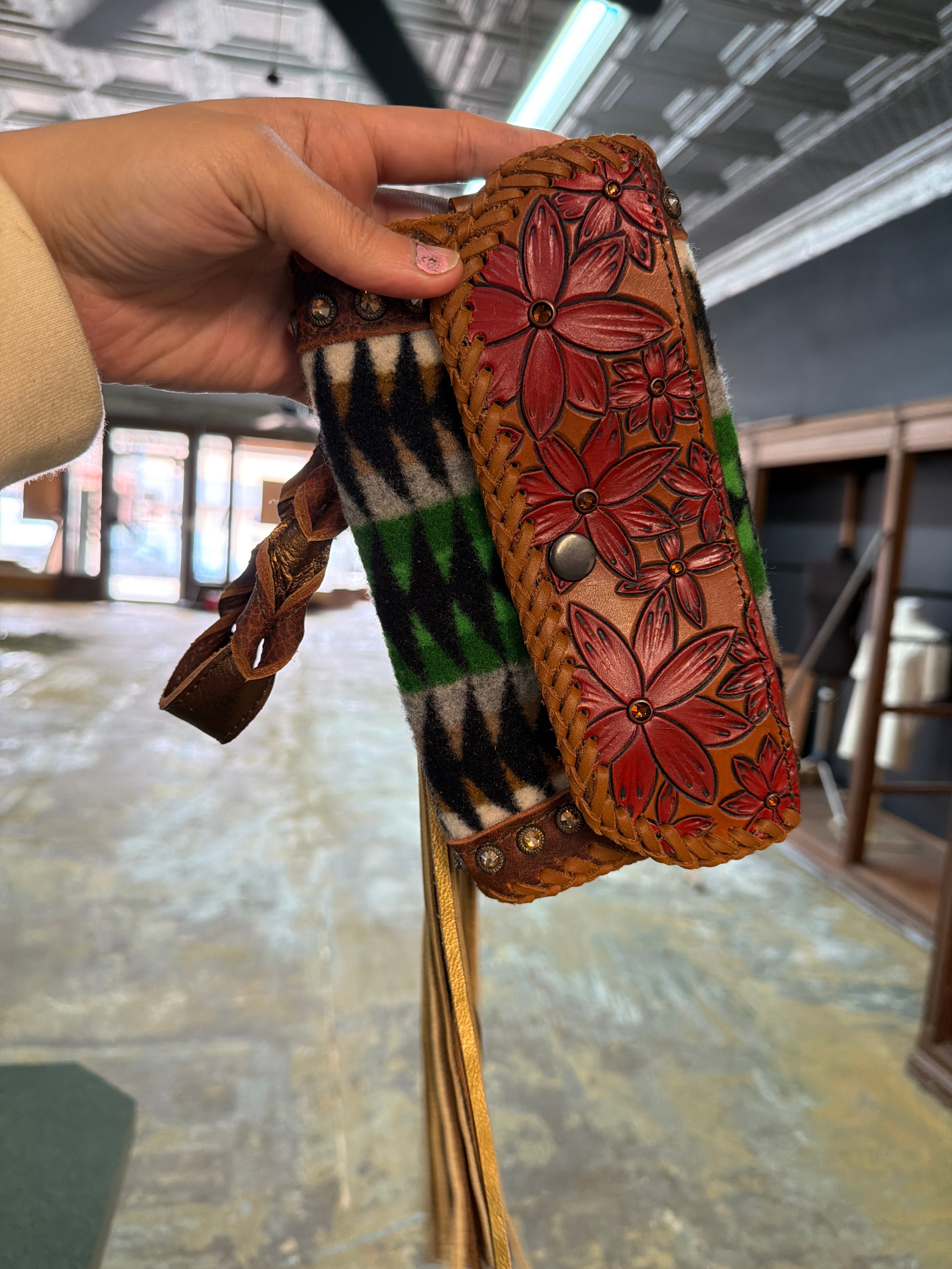 Custom trifold